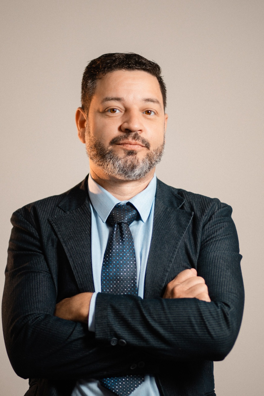 Emerson de Souza, Advogado Closer em seu escritório de advocacia